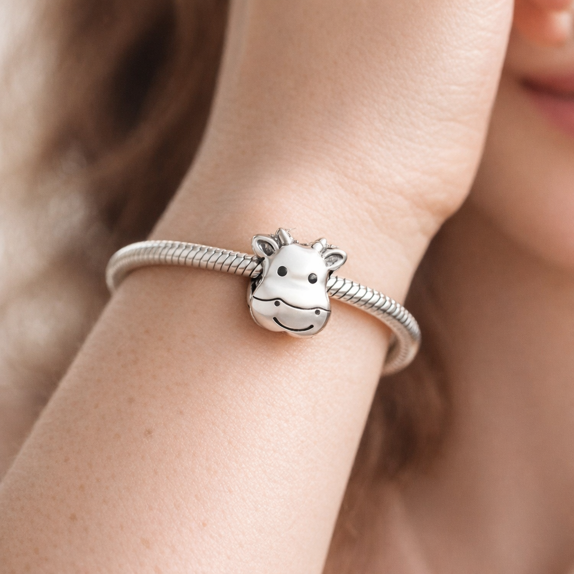 Giraffe Smile Charm - Smiling Giraffe Animal Charm — worn on wrist